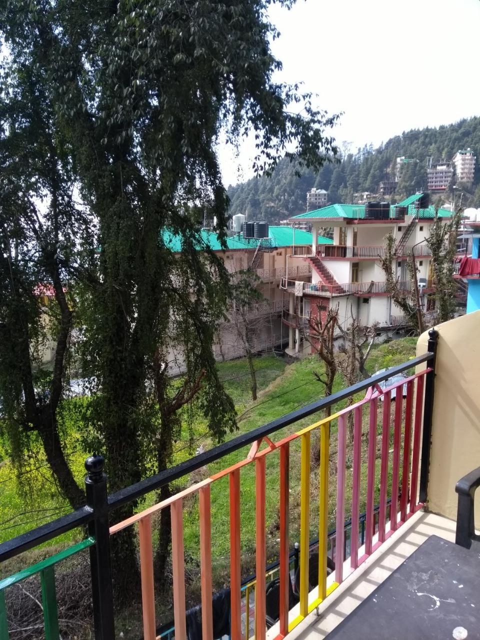 הוסטל מקלוד גאנג' La Vaca India Mcleodganj מראה חיצוני תמונה