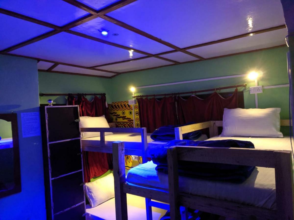 הוסטל מקלוד גאנג' La Vaca India Mcleodganj מראה חיצוני תמונה